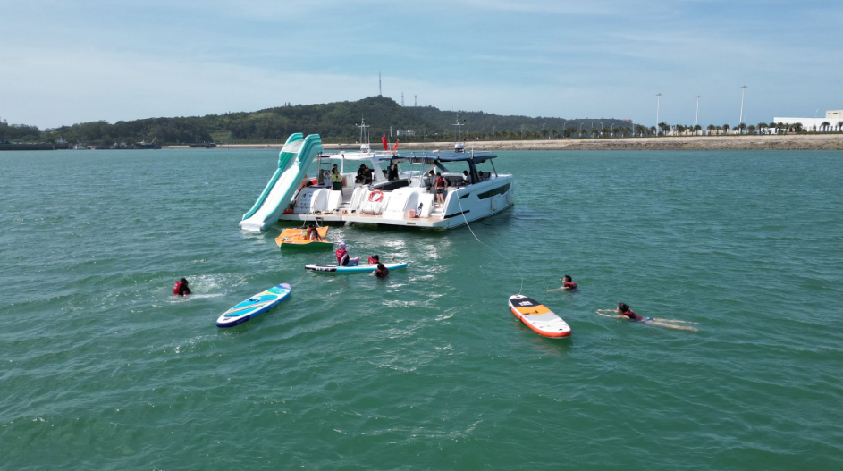 北海高级全新平安双体豪华游艇48尺， 游艇出租13097792919