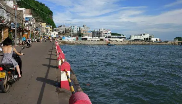 北海涠洲岛石螺口出海钓鱼