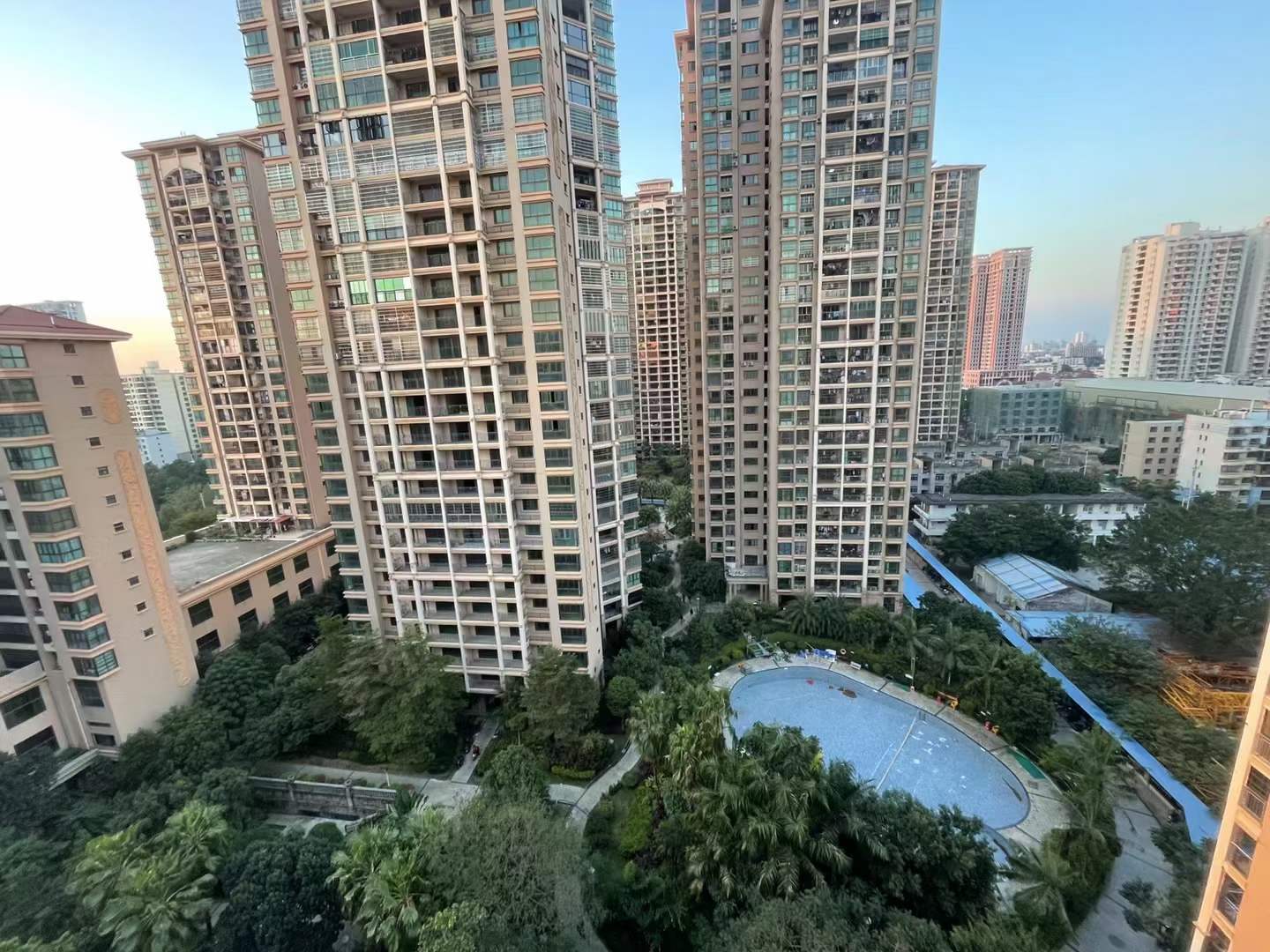 中南明珠，48平赠送25平！小两房，售价：28万