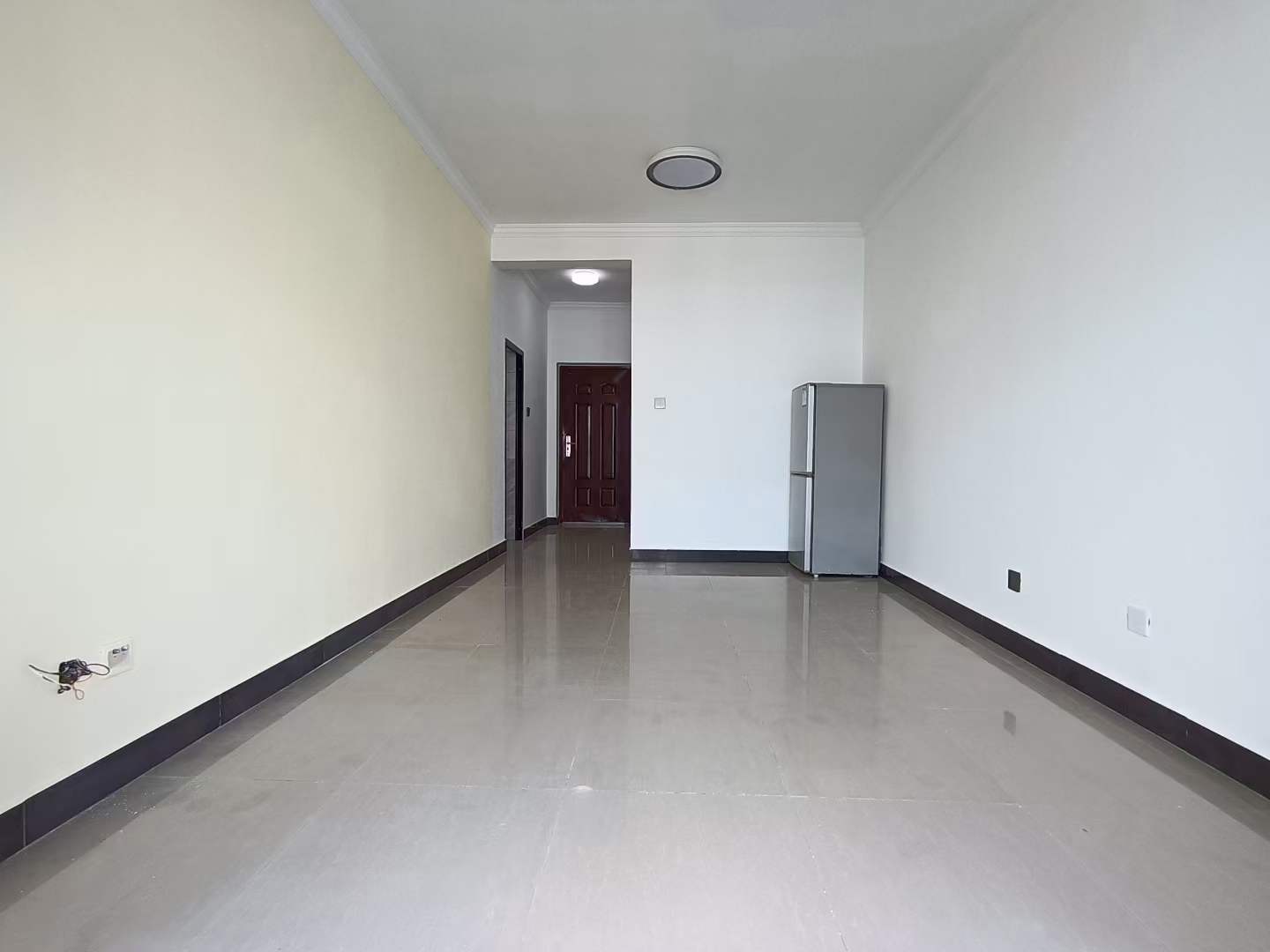 北部湾广场【世纪科技城】，面积:40平米，1房1厅1卫1阳台，售价:15.8万