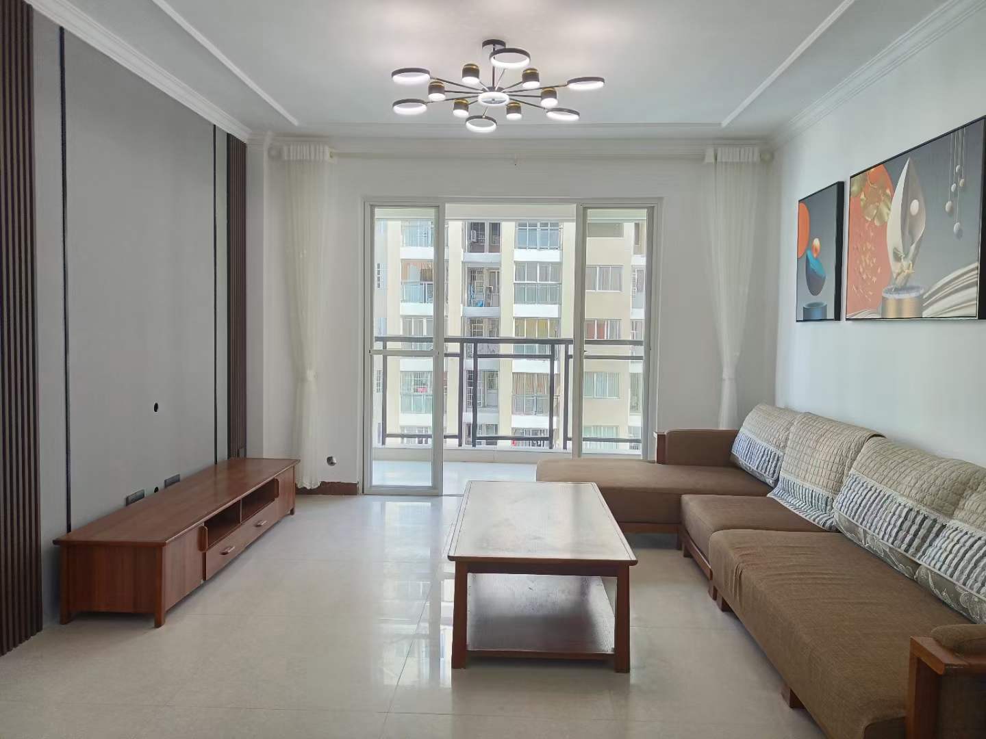 【桐‮新洋‬城】3房2厅1卫2阳台，朝南。售价41.8万