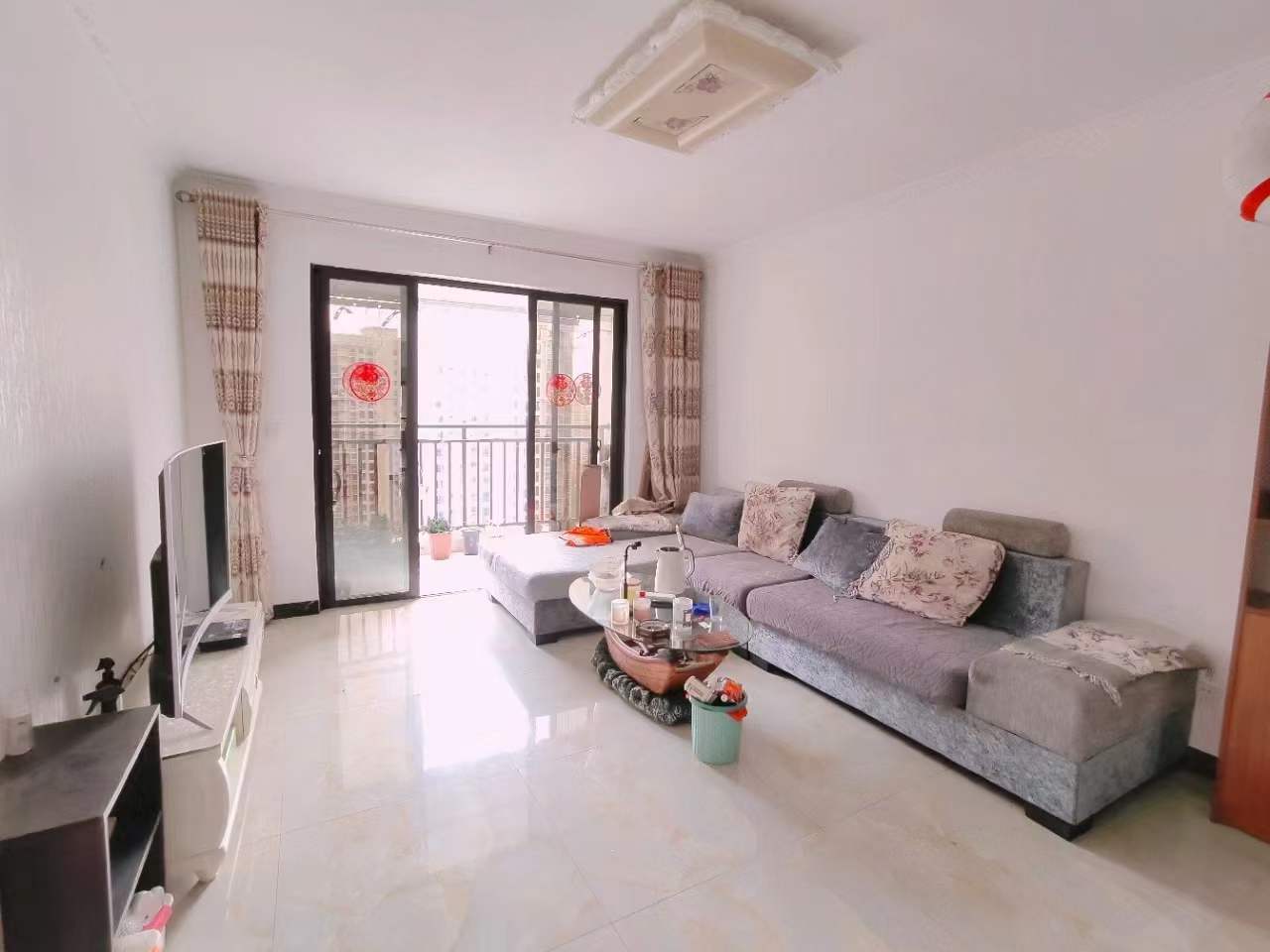 万达旁《海悦华府》，南北通透把边三房出售 ，特价49.8万