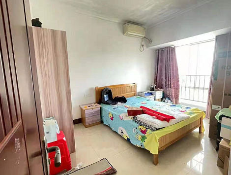 阳光金海岸 电梯8楼 89平方大两房 ，总价4X万 首付9.8万