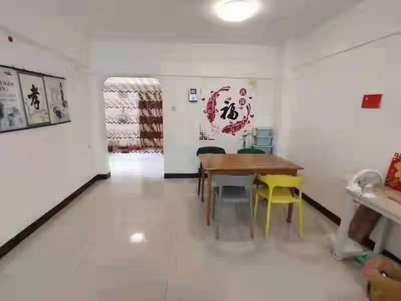 银海区万泉城拎包入住90.56平，首付只要6万