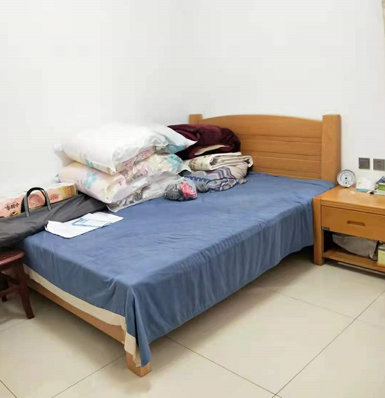 云南路棕榈泉花园公寓大4房，可改5，仅售8X万