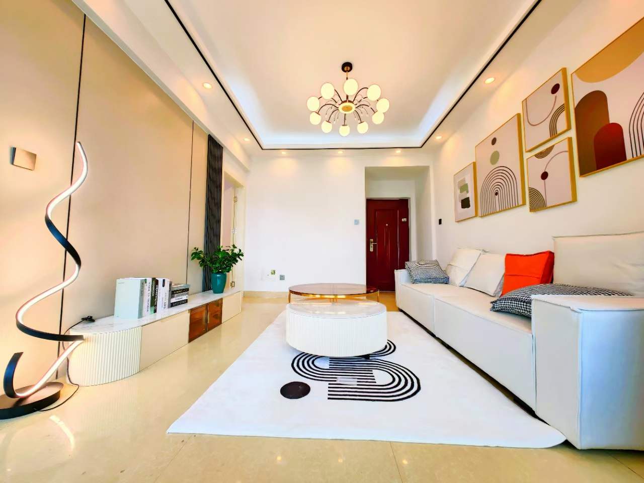 金海城2房2厅1卫【朝南】，63平【精装修】首付3万，月供一千多