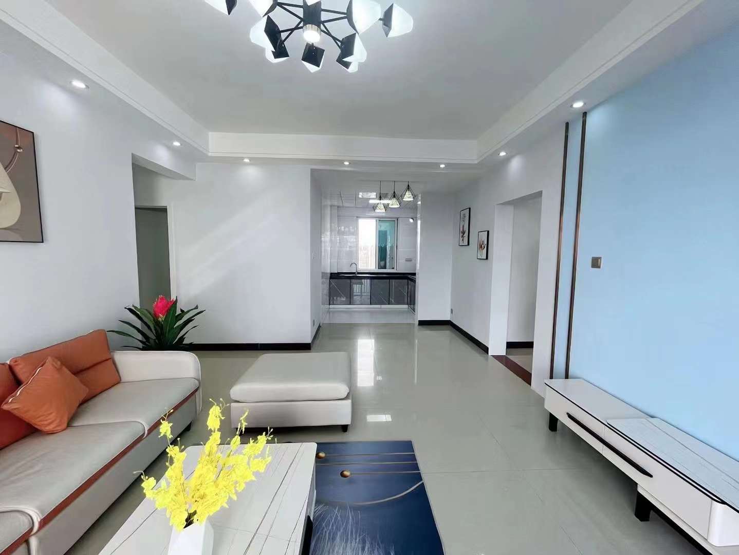 【银洲花园】房产证面积114平赠送15平，47.8万 首付仅需5万