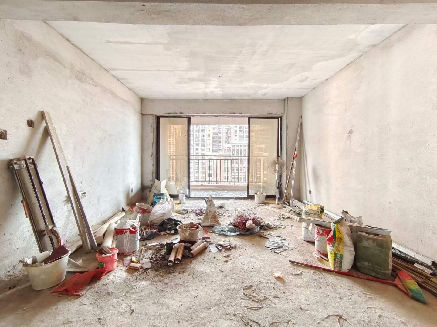 《海悦华府》电梯19楼 豪宅大5房2厅2卫3阳台，出售