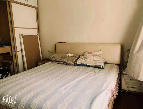 恒大名都，电梯三房，108平，急售6&times;万